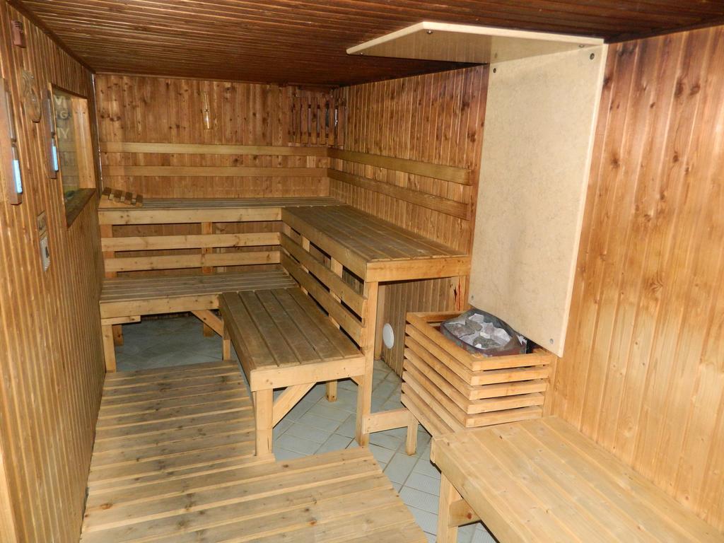 Spa Apartment Parkowy Chojnice Rum bild