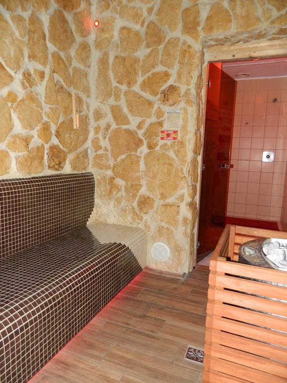 Spa Apartment Parkowy Chojnice Rum bild